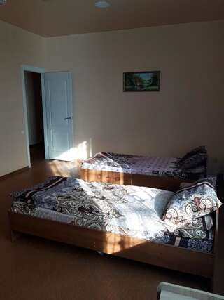 Хостелы Hostel Niagara Никополь Односпальная кровать в общем номере с 4 кроватями-3